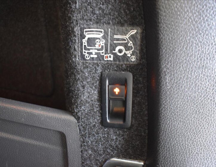 Volkswagen Passat Kombi 2,0 l 103 kw