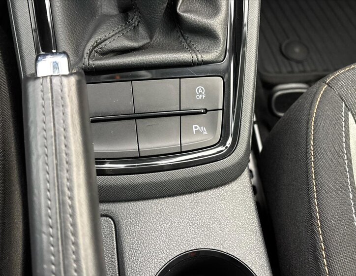 Škoda Scala Hatchback 1,6 l 85 kw