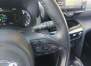 Toyota Yaris Cross 12