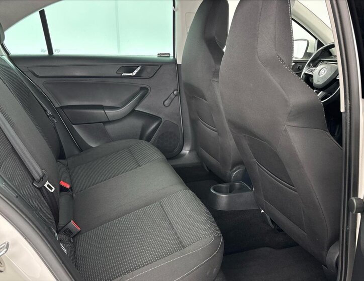 Škoda Rapid Liftback 1,2 l 63 kw