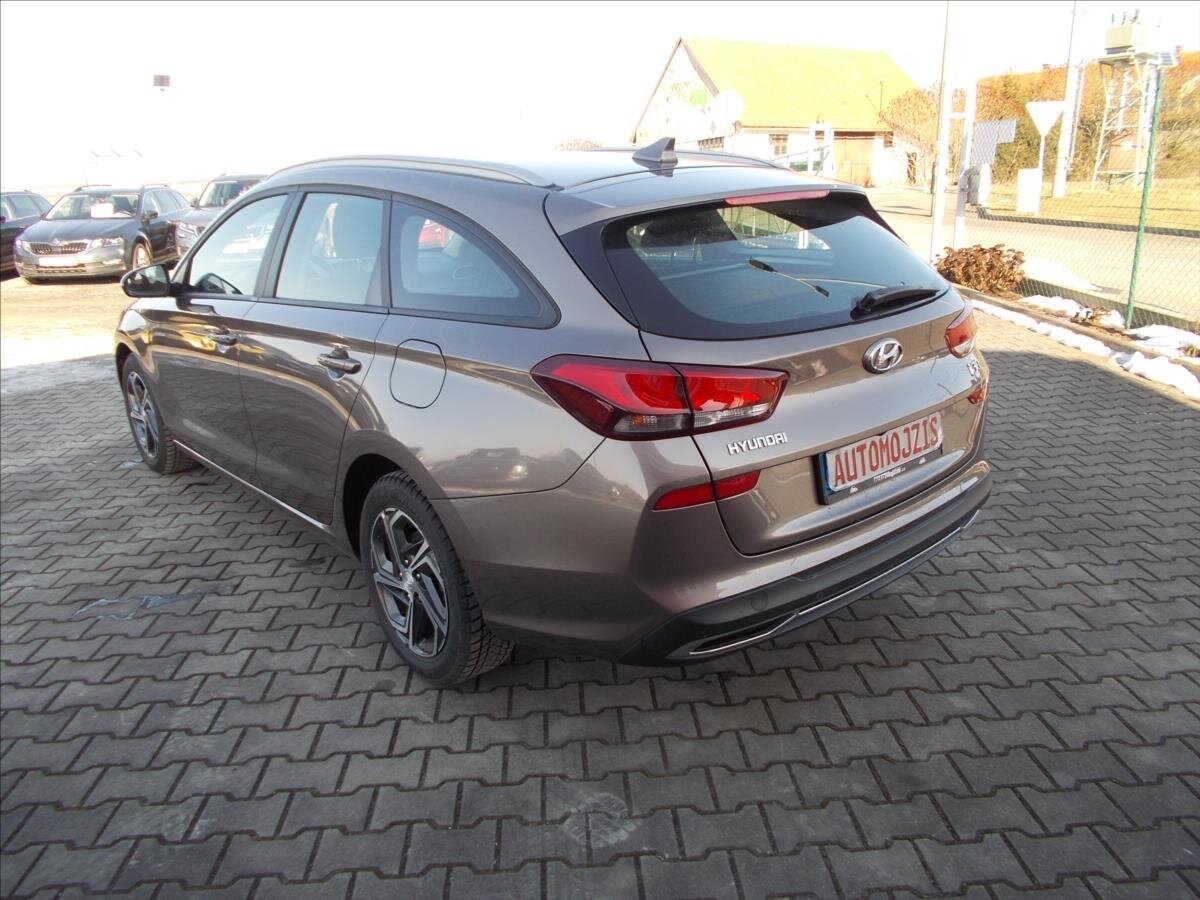 Hyundai i30 Kombi 998,0 88 kw