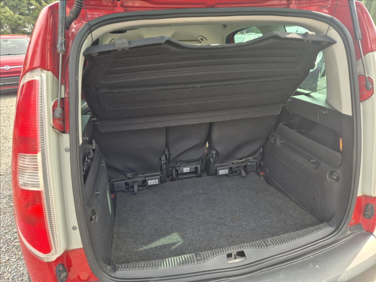 Škoda Roomster Kombi 1,2 l 63 kw