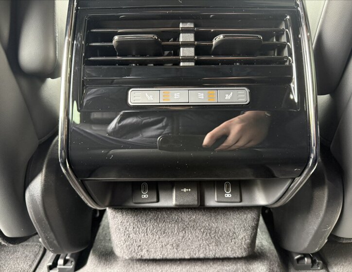 Land Rover Range Rover Sport SUV / Terénní 3,0 l 184 kw