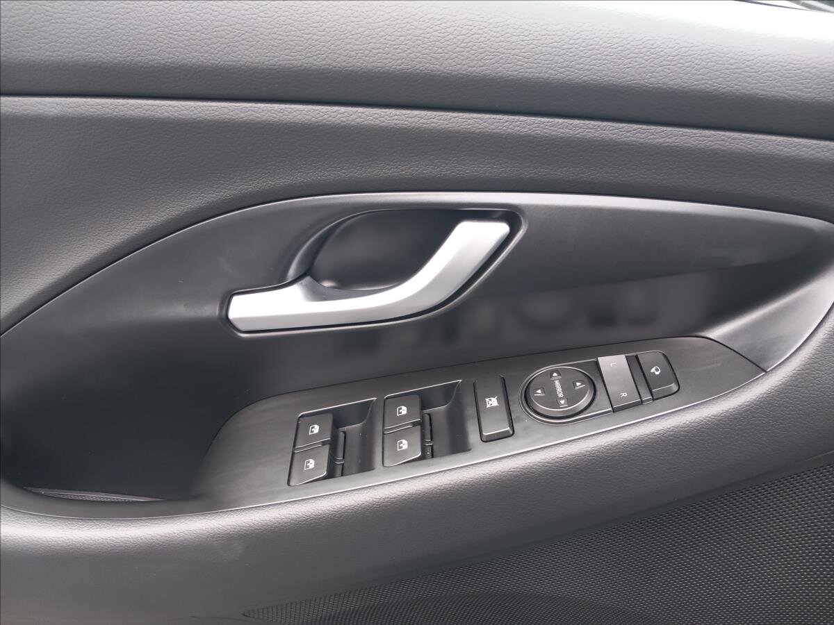 Hyundai i30 Hatchback 1,5 l 70 kw