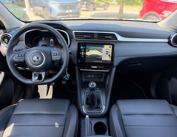 MG ZS SUV / Terénní 1,5 l 78 kw