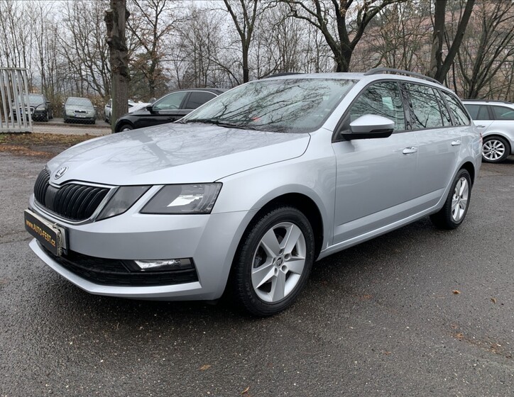 Škoda Octavia 1