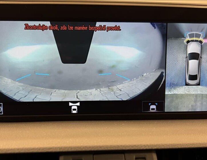 Lexus ES 300h Sedan 2,5 l 160 kw