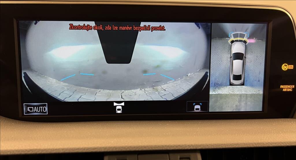 Lexus ES 300h Sedan 2,5 l 160 kw