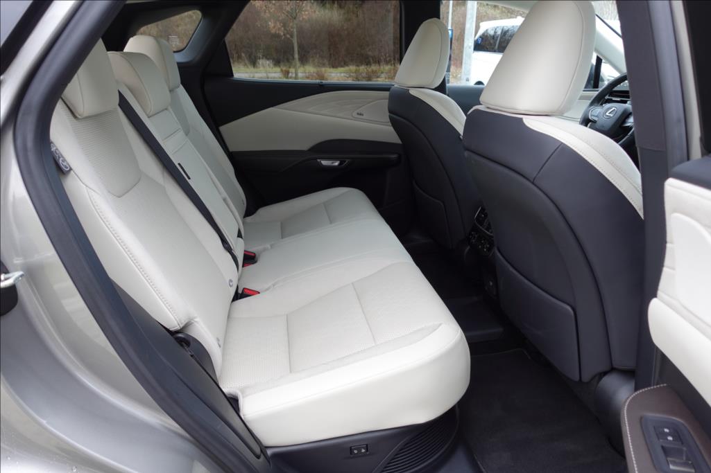 Lexus RX 450h plus