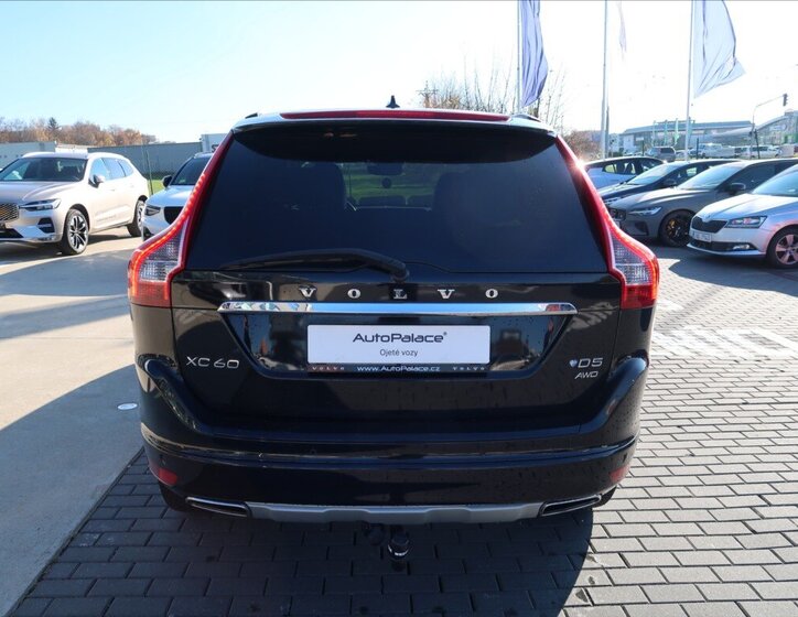 Volvo XC60 6