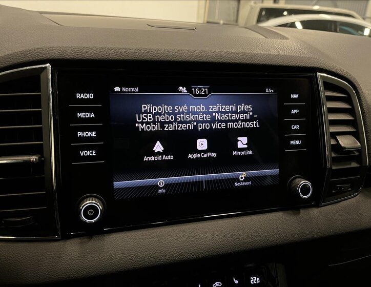 Škoda Karoq SUV / Terénní 1,5 l 110 kw