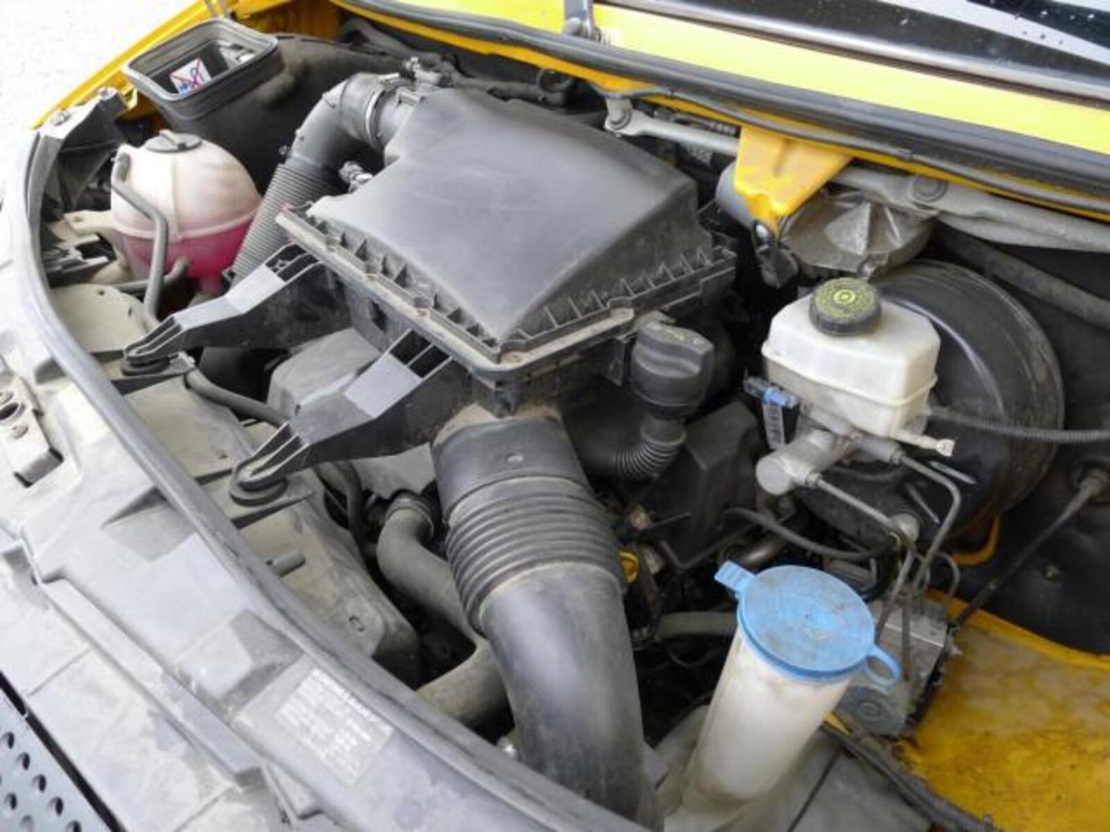 Mercedes-Benz Sprinter 20