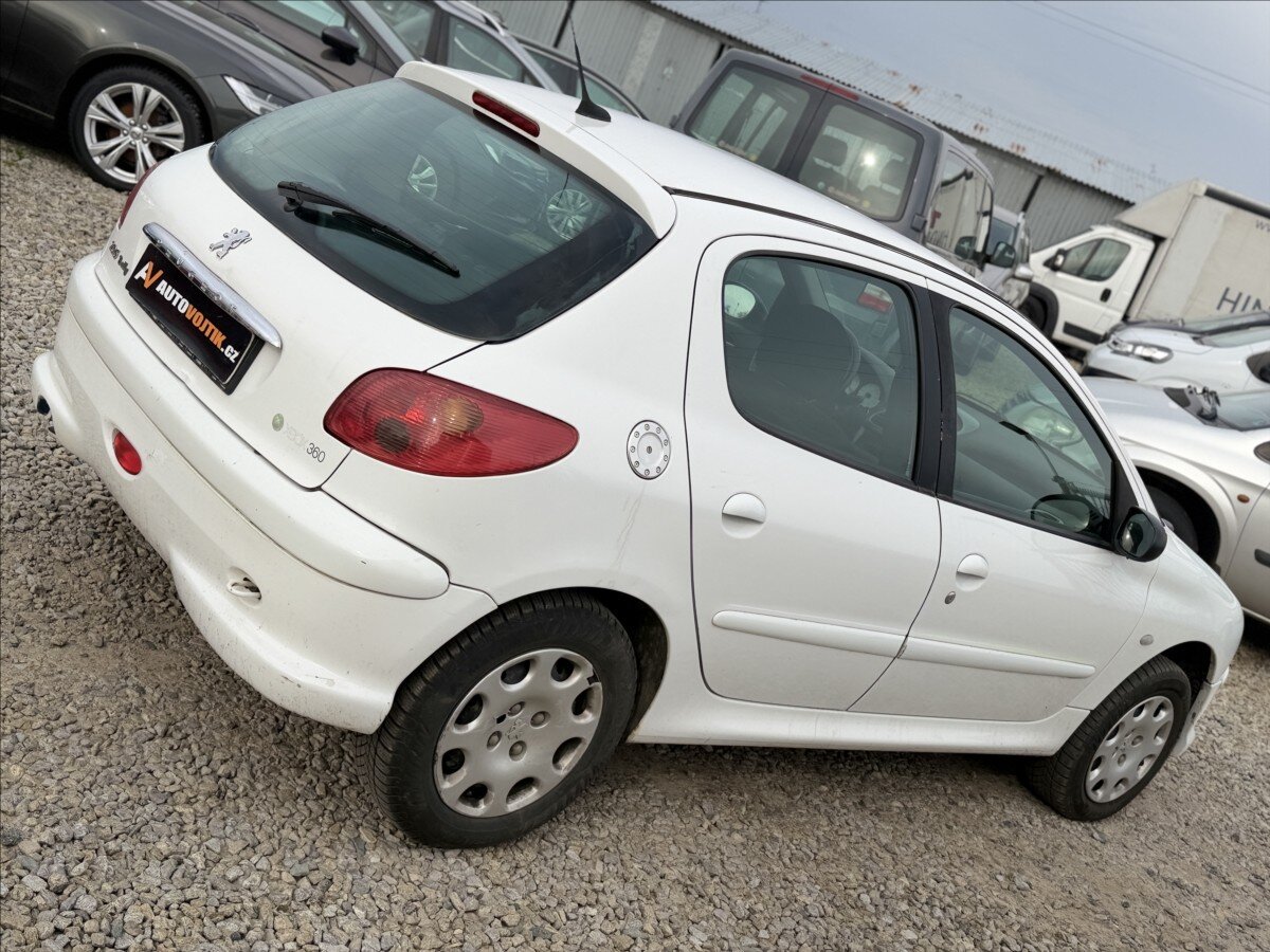 Peugeot 206 Hatchback 1,4 l 50 kw
