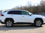 Toyota RAV4 SUV 2,0 l 129 kw