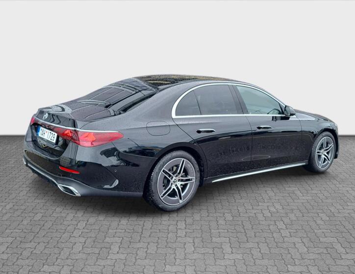 Mercedes-Benz Třídy E 5