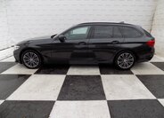 BMW Řada 5 Kombi 3,0 l 195 kw