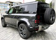 Land Rover Defender 4