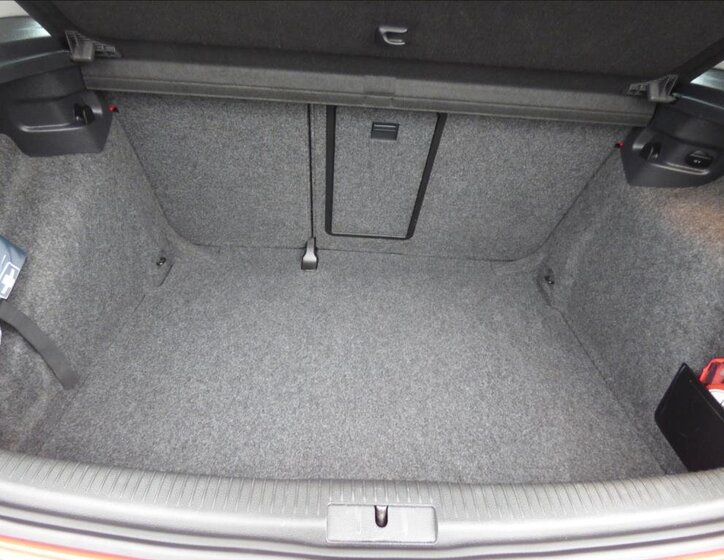 Volkswagen Golf Hatchback 1,4 l 59 kw