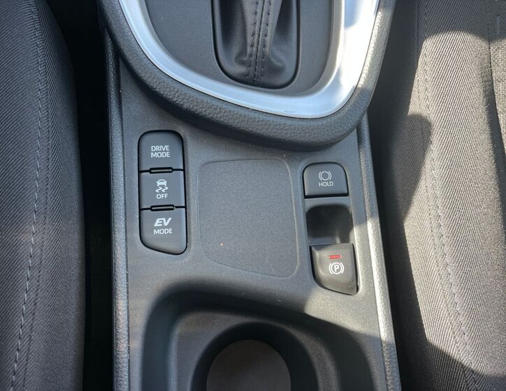 Toyota Yaris Cross SUV / Terénní 1,5 l 68 kw