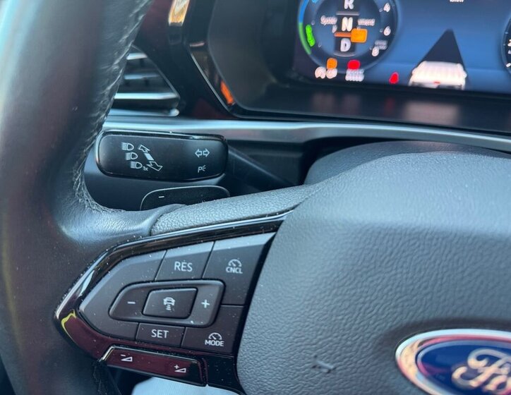 Ford Tourneo Connect VAN-Minibus 1,5 l 110 kw