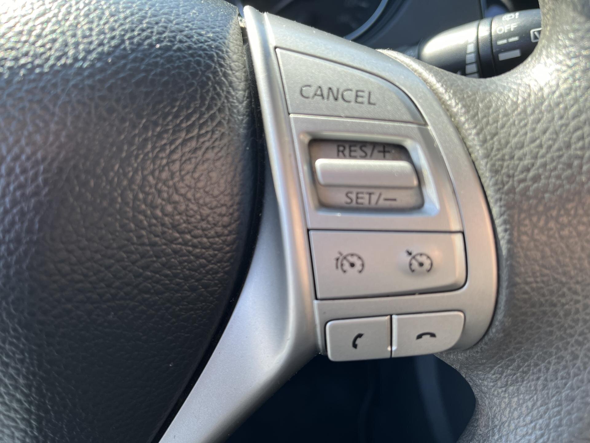 Nissan Qashqai SUV / Terénní 1,2 l 85 kw