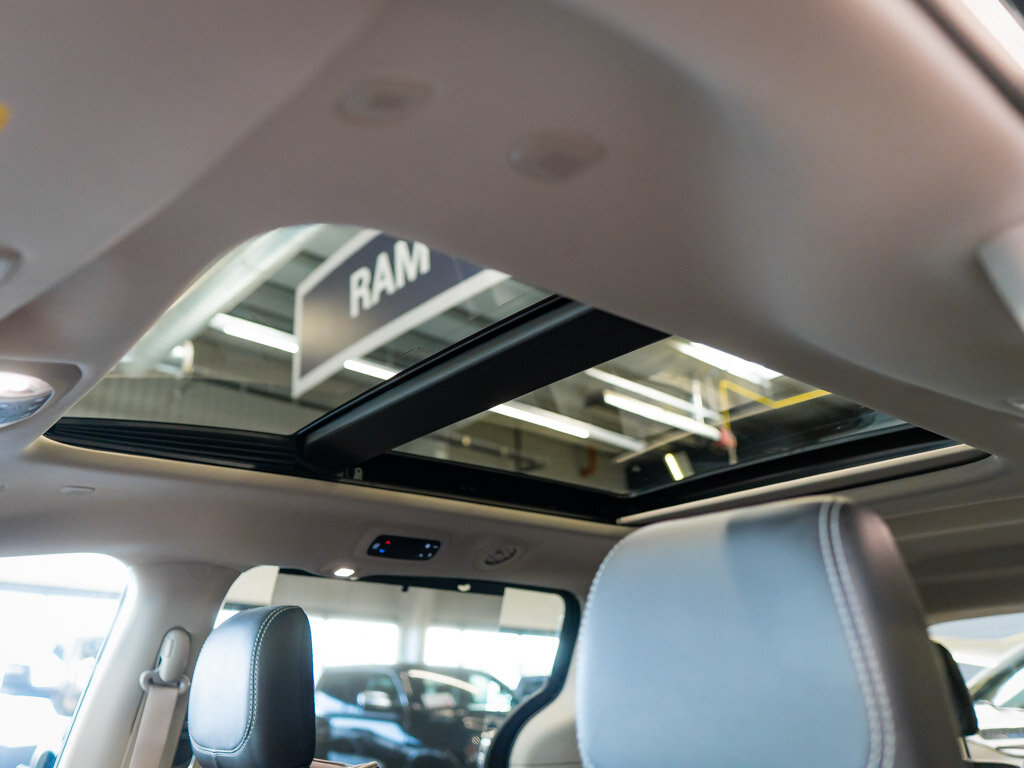 Chrysler Pacifica MPV 3,6 l 221 kw