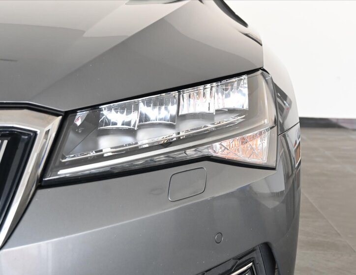 Škoda Superb Kombi 2,0 l 110 kw