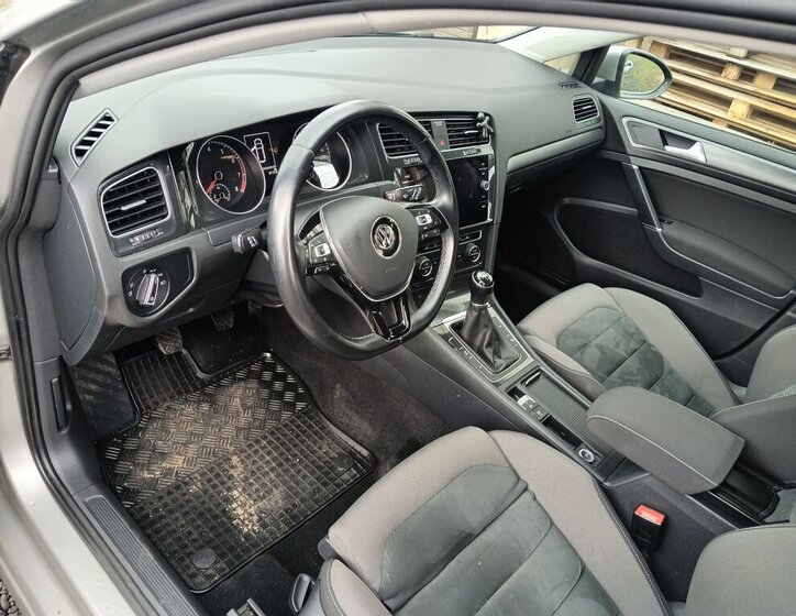 Volkswagen Golf Kombi 1,5 l 110 kw