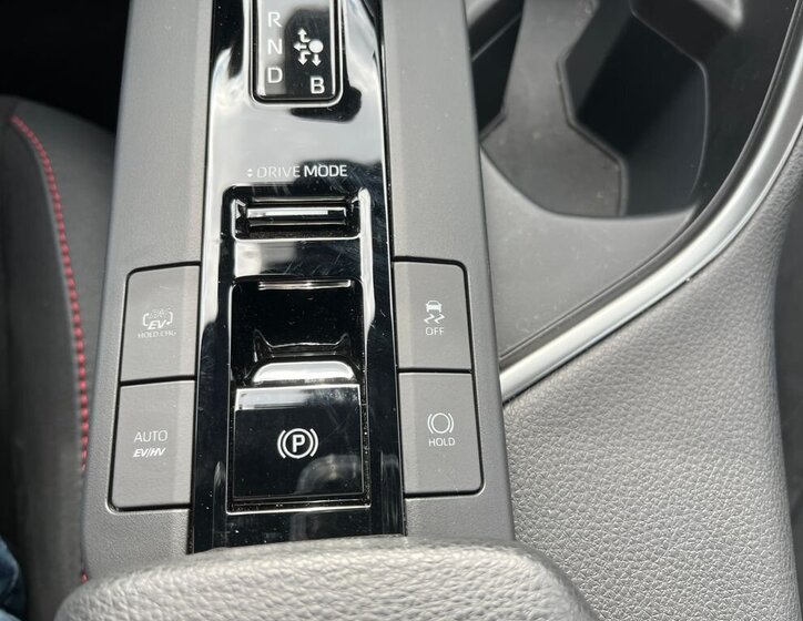 Toyota C-HR SUV / Terénní 2,0 l 145 kw