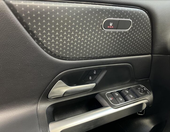 Mercedes-Benz GLB SUV 2,0 l 110 kw