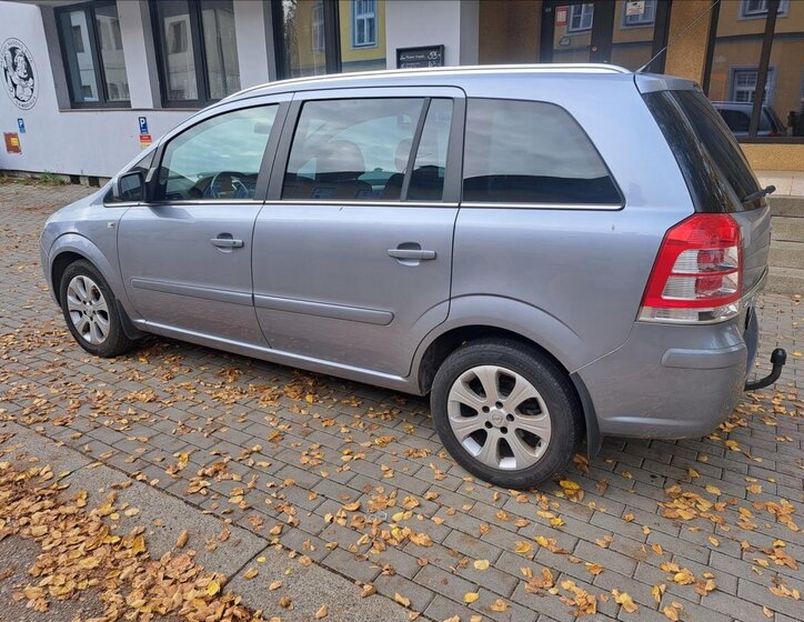 Opel Zafira Kombi 1,7 l 81 kw