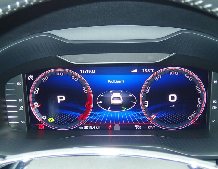 Škoda Kodiaq SUV / Terénní 1,5 l 110 kw