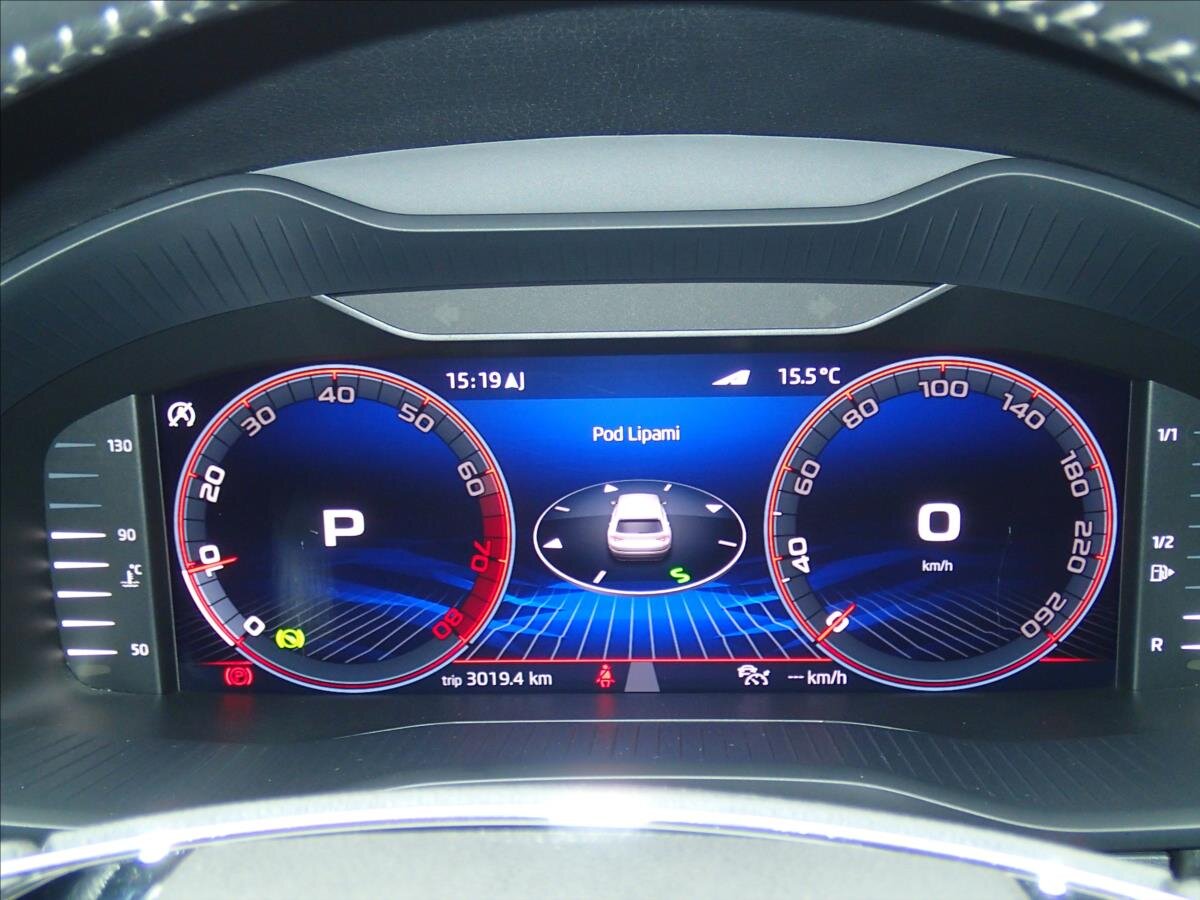 Škoda Kodiaq SUV / Terénní 1,5 l 110 kw