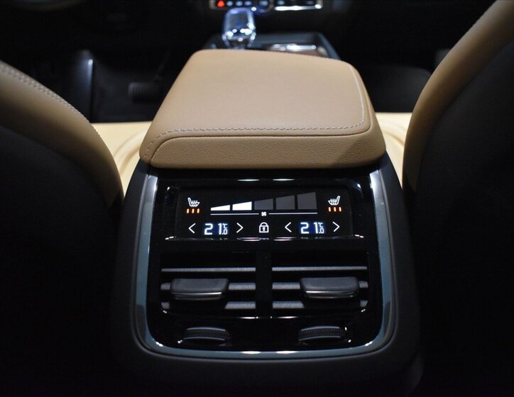 Volvo V60 Kombi 2,0 l 145 kw