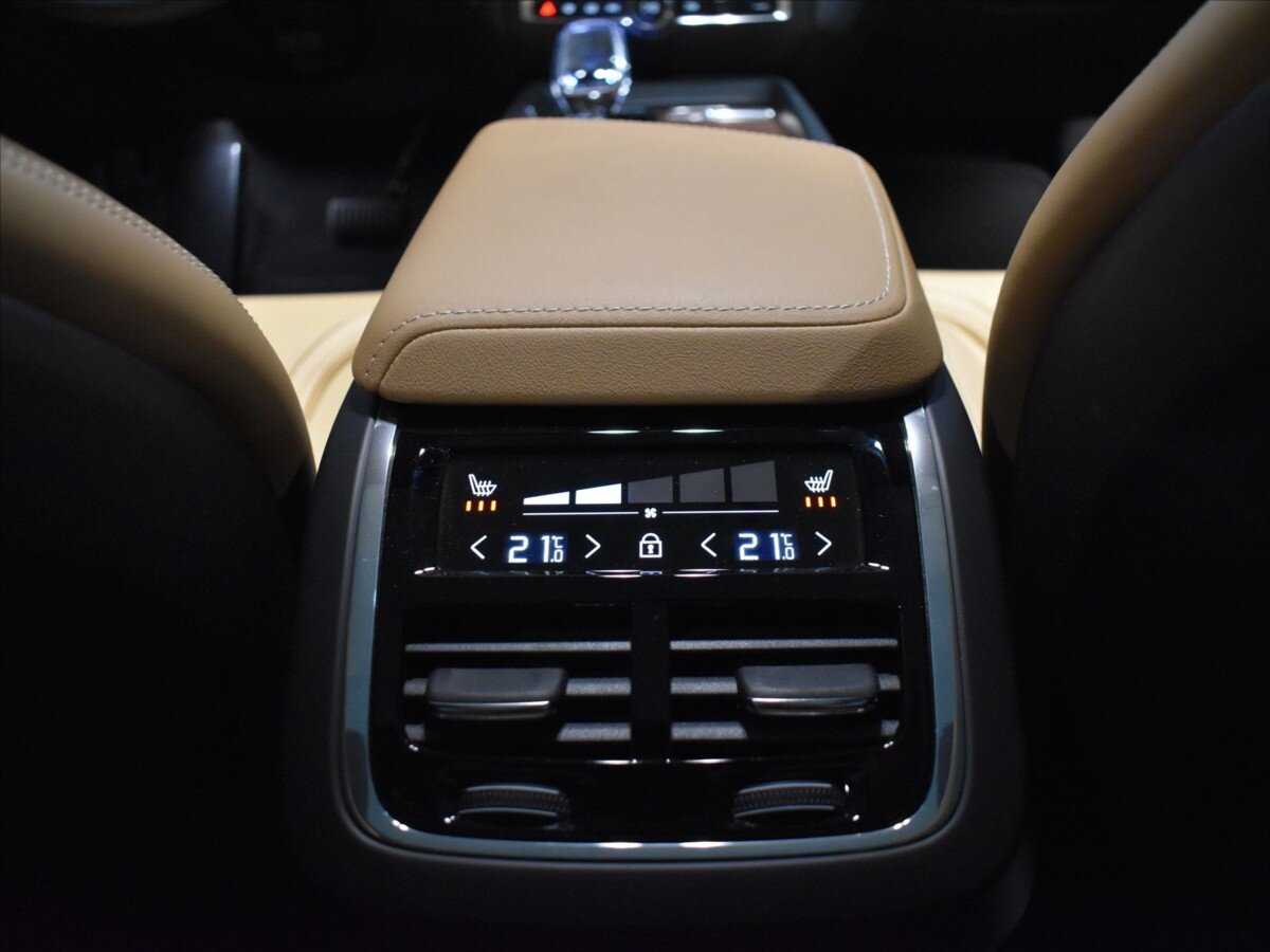 Volvo V60 Kombi 2,0 l 145 kw