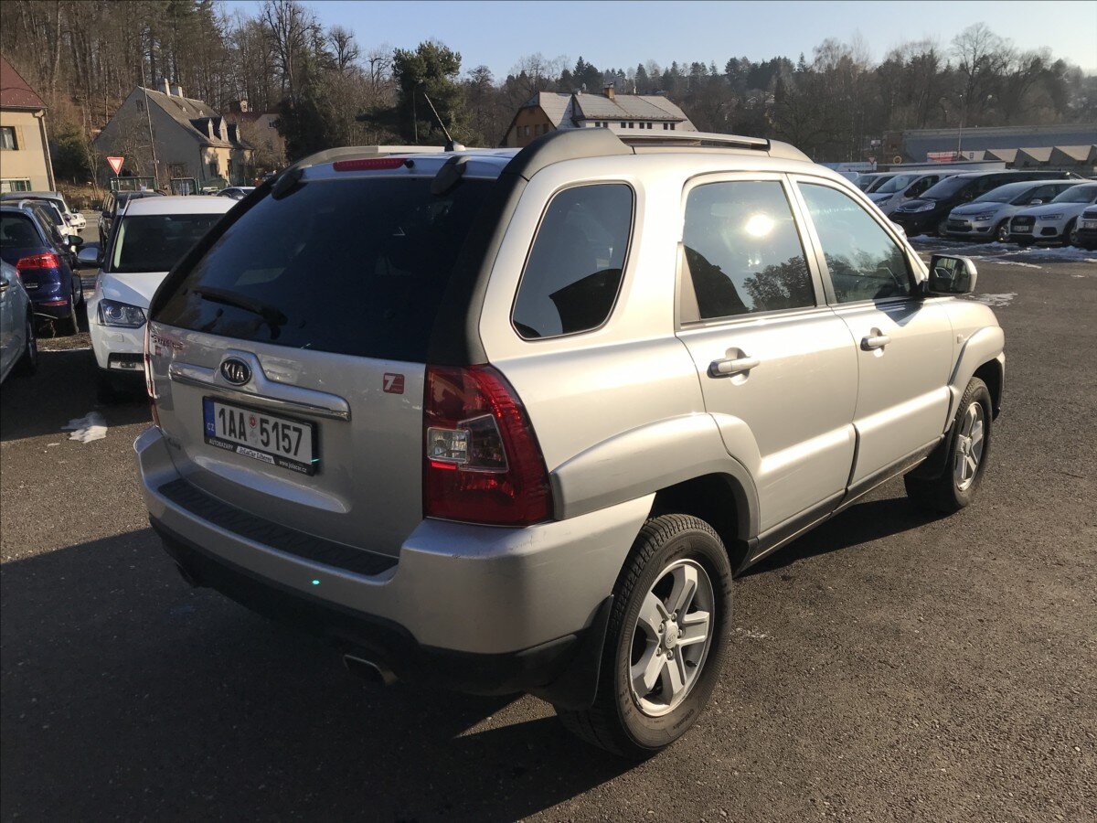 KIA Sportage SUV 2,0 l 104 kw