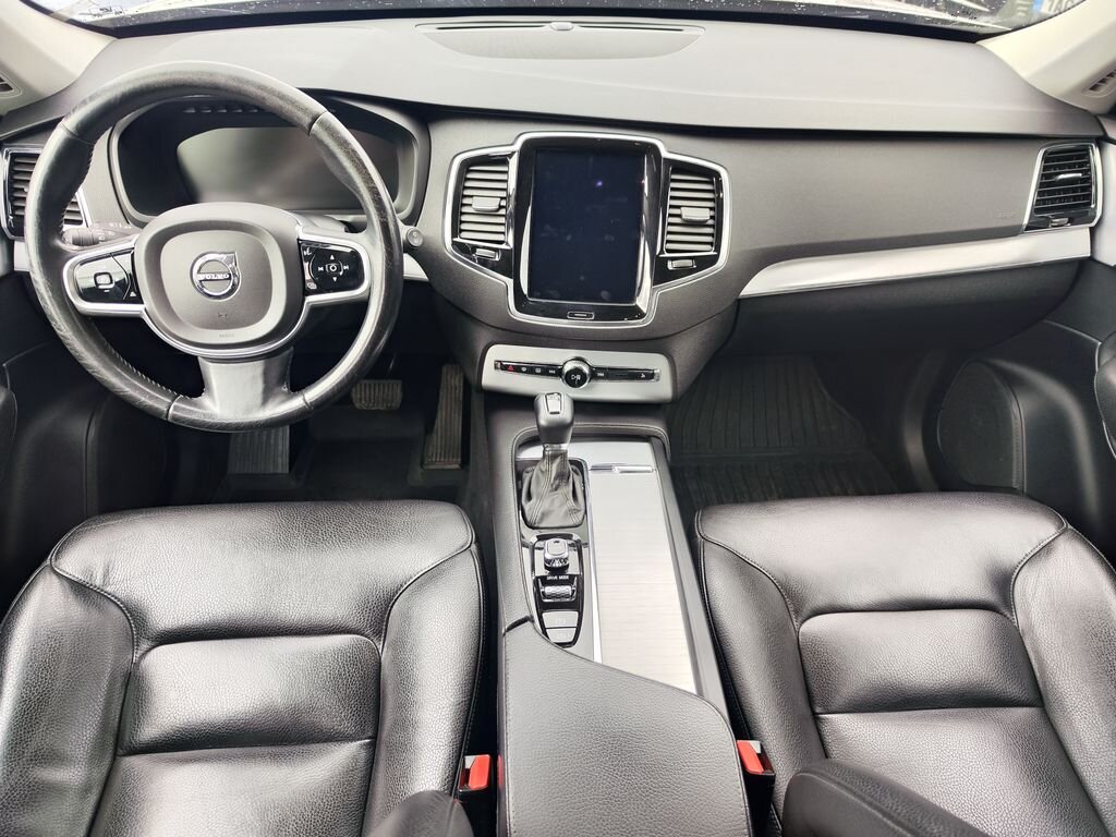 Volvo XC90 SUV / Terénní 2,0 l 235 kw