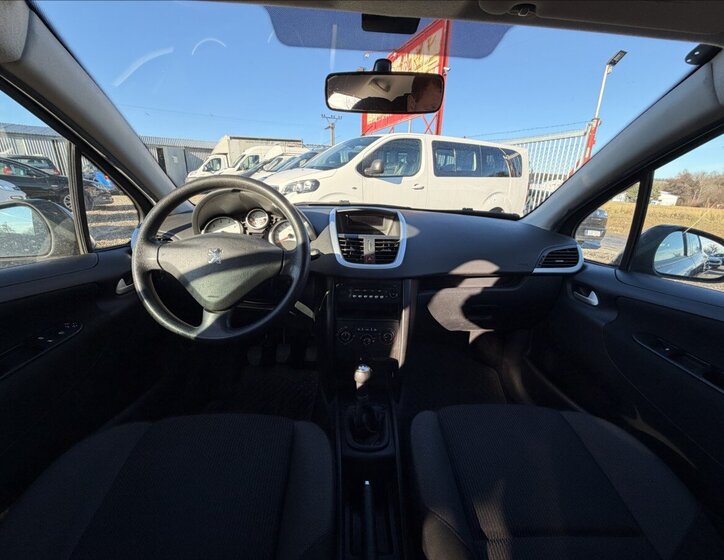 Peugeot 207 16