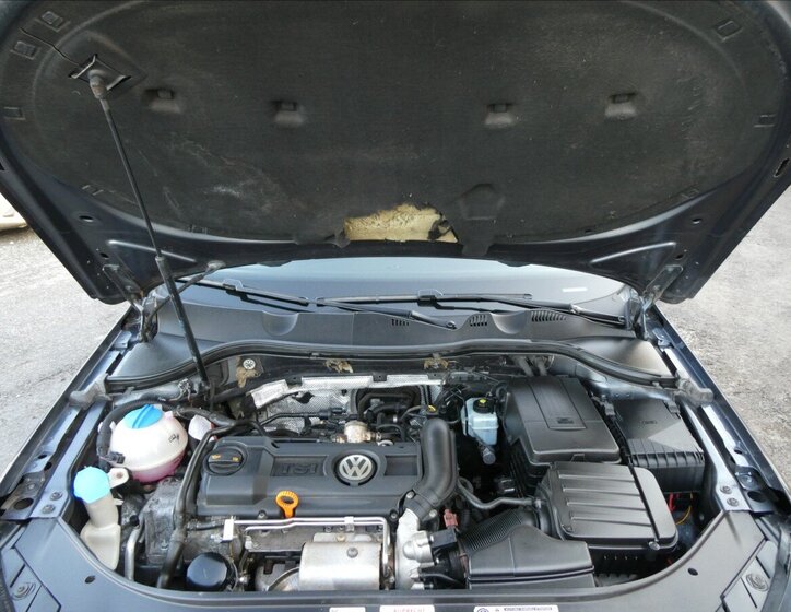 Volkswagen Passat Kombi 1,4 l 90 kw