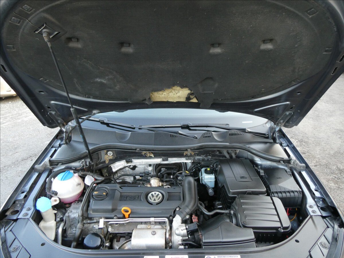 Volkswagen Passat Kombi 1,4 l 90 kw