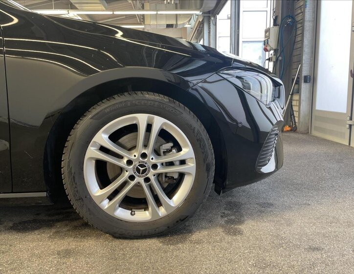 Mercedes-Benz CLA Kombi 1,3 l 120 kw