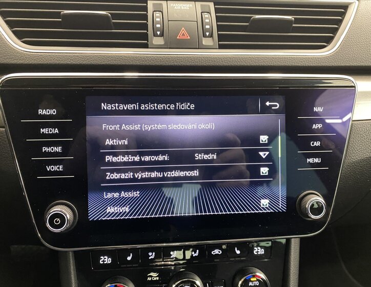 Škoda Superb Liftback 2,0 l 140 kw