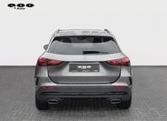 Mercedes-Benz GLA 4