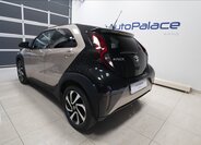 Toyota Aygo Hatchback 998,0 53 kw