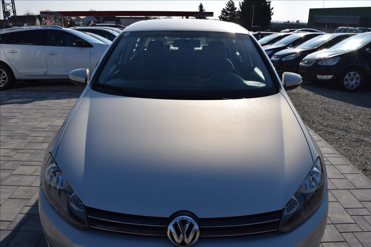 Volkswagen Golf Kombi 1,6 l 66 kw