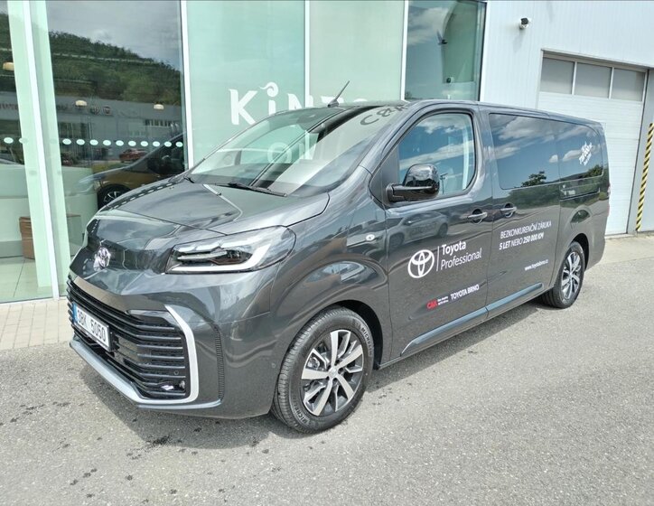 Toyota ProAce Verso 1