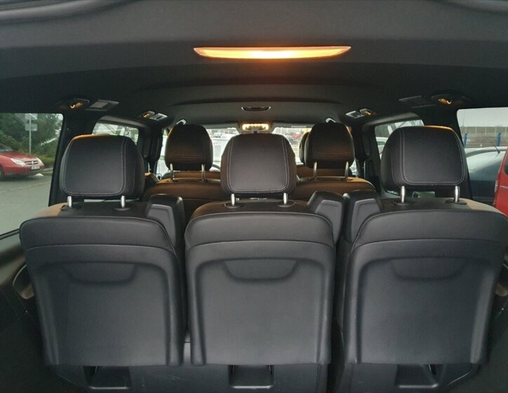 Mercedes-Benz Třídy V 9