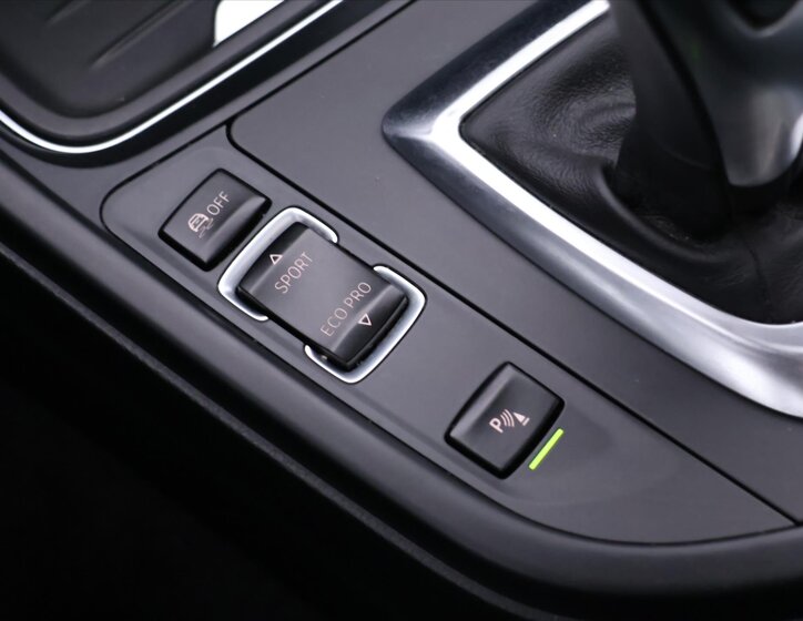 BMW Řada 3 Kombi 3,0 l 190 kw