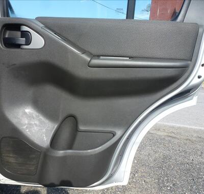 Nissan Pathfinder 24