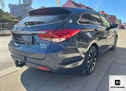 Hyundai i40 Kombi 2,0 l 121 kw